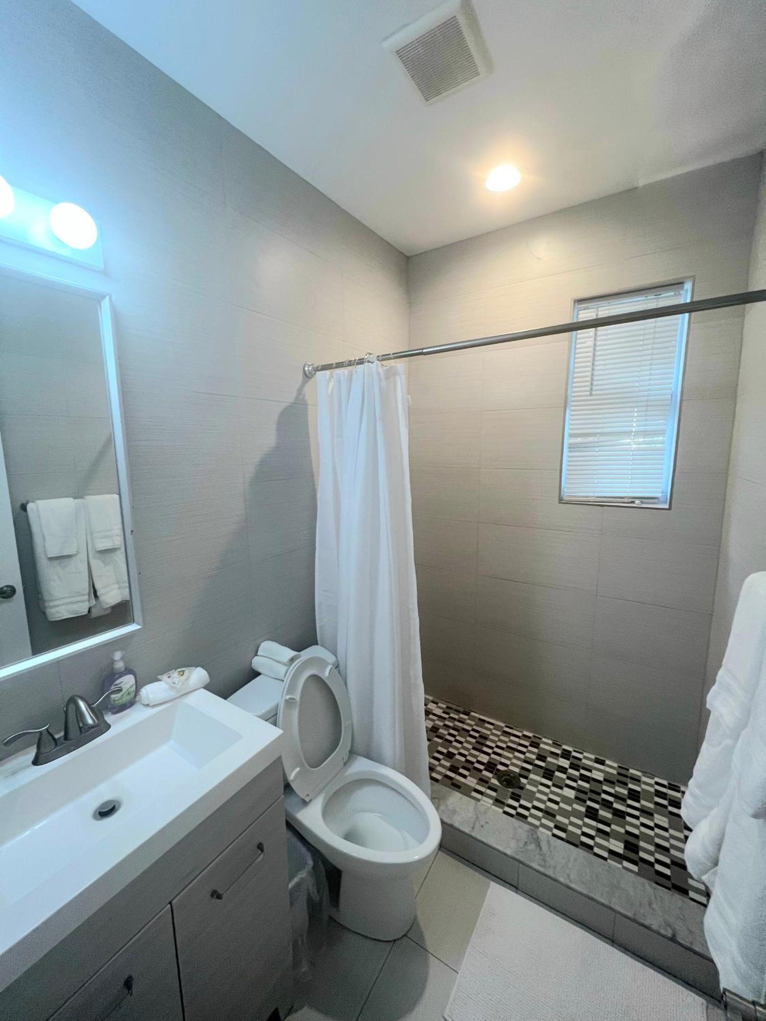 The Pearl Beachside Apartments On Hollywood Beach 客房 照片